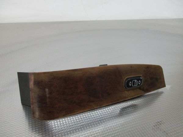 Comando / botão / interruptor vidros frente direito MERCEDES-BENZ Clas