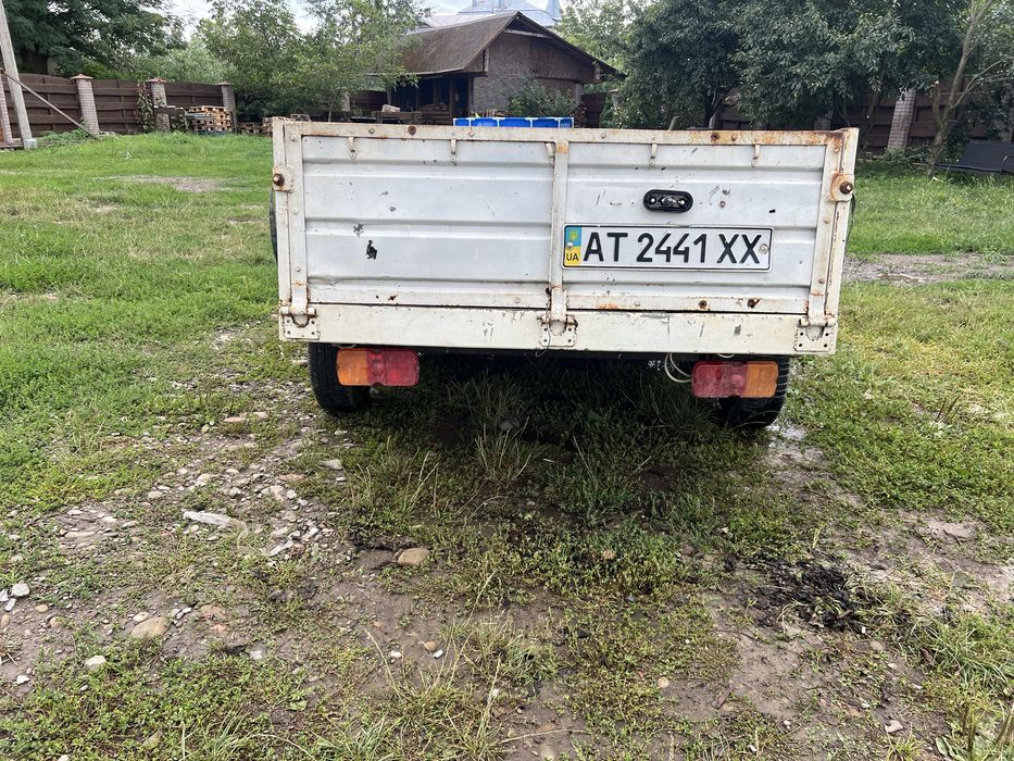 Причеп до автомобілів