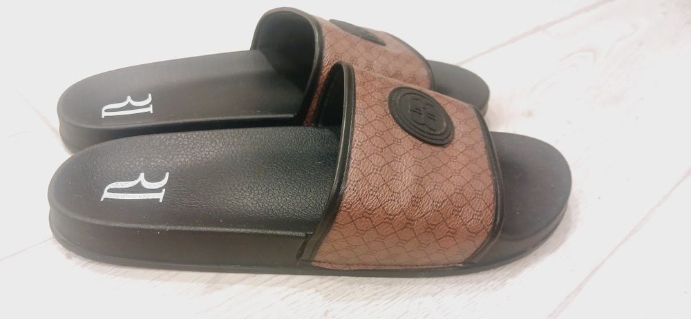 Шльпанці чоловічі River Island