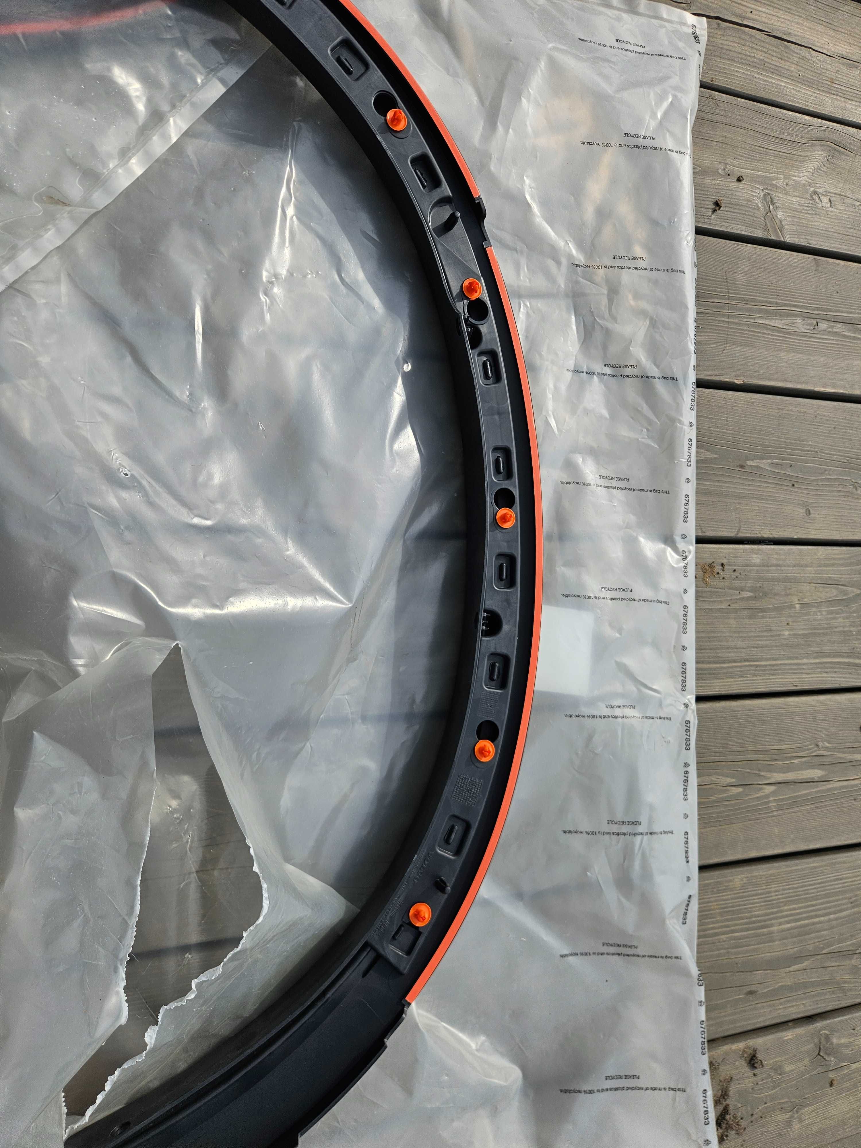 Listwa blotnika volvo xc90 nowa