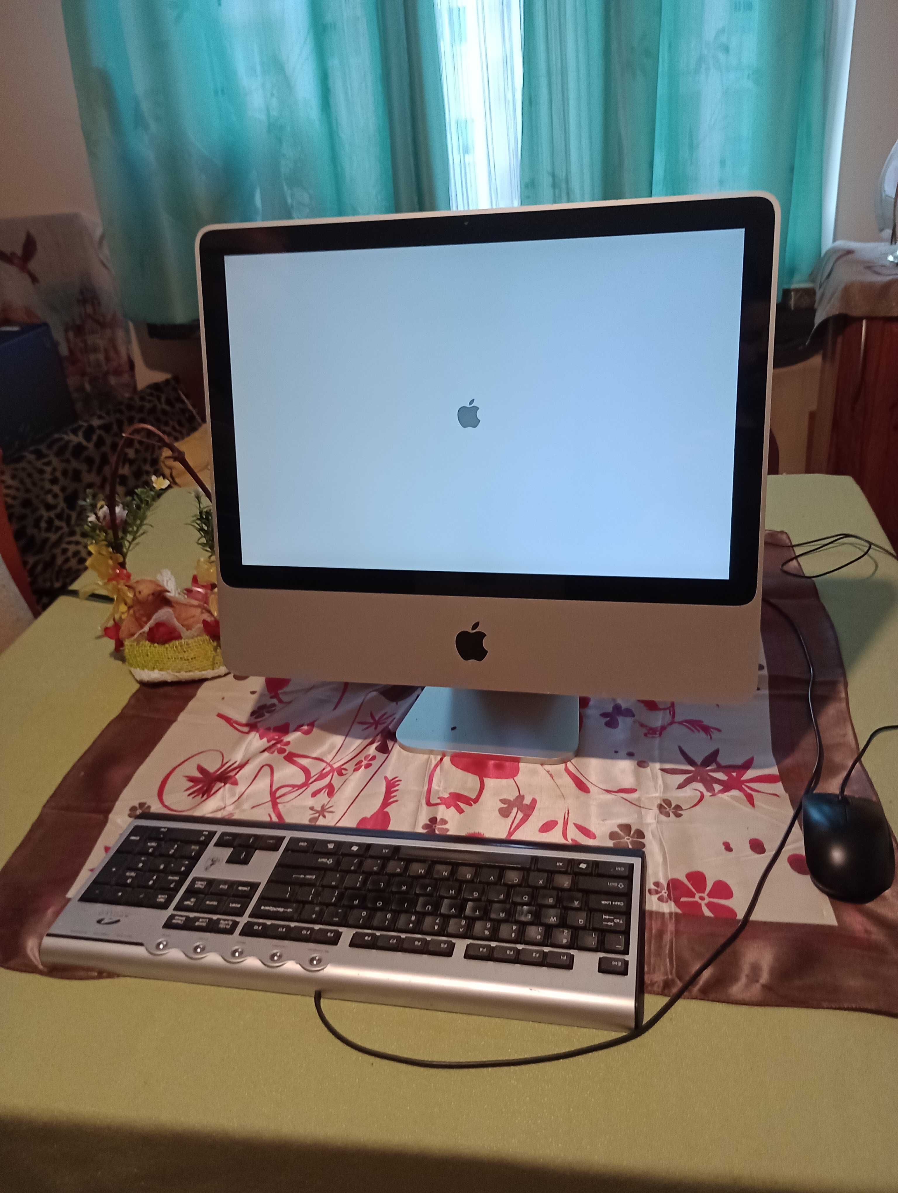 sprzedam 2 laptopy  z kamerkami i 1 komputer z Wordem