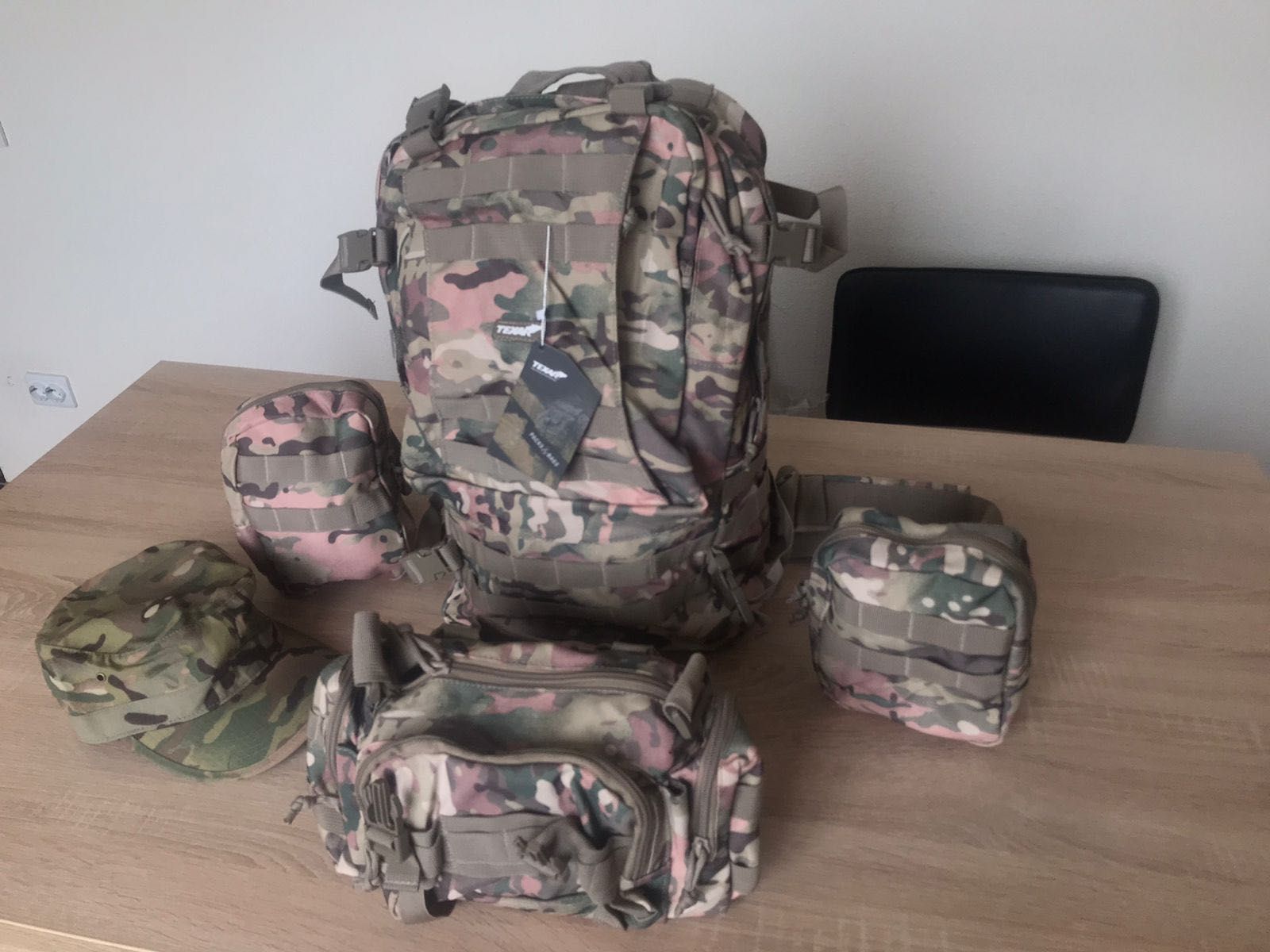 Рюкзак тактичний ТЕКСАР на 60л (Texar CAMPER) + підсумки та кепка