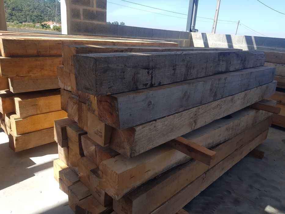 Vigas em casquinha 2.500x18x18 vendo 500euros metro cubico