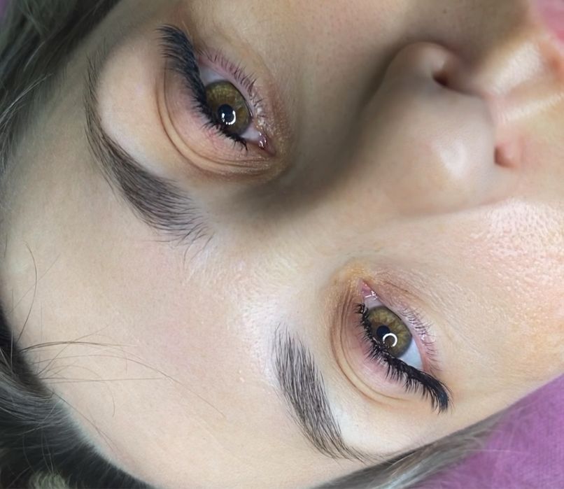 Нарощування вій в центрі міста