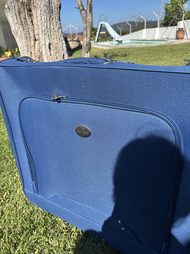 Porta fatos novo. Impecável!