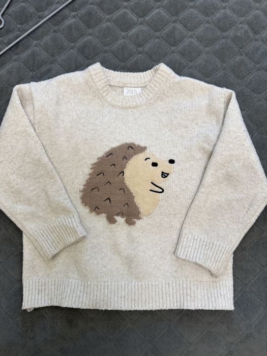 Светр від Zara