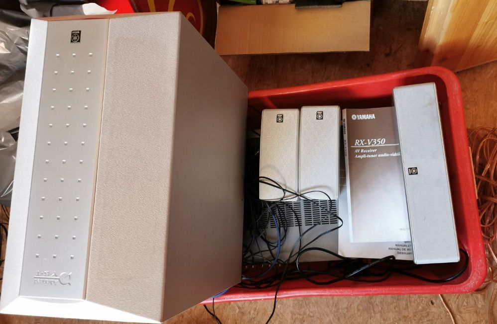Yamaha RX-V350 Home Cinema 5.1