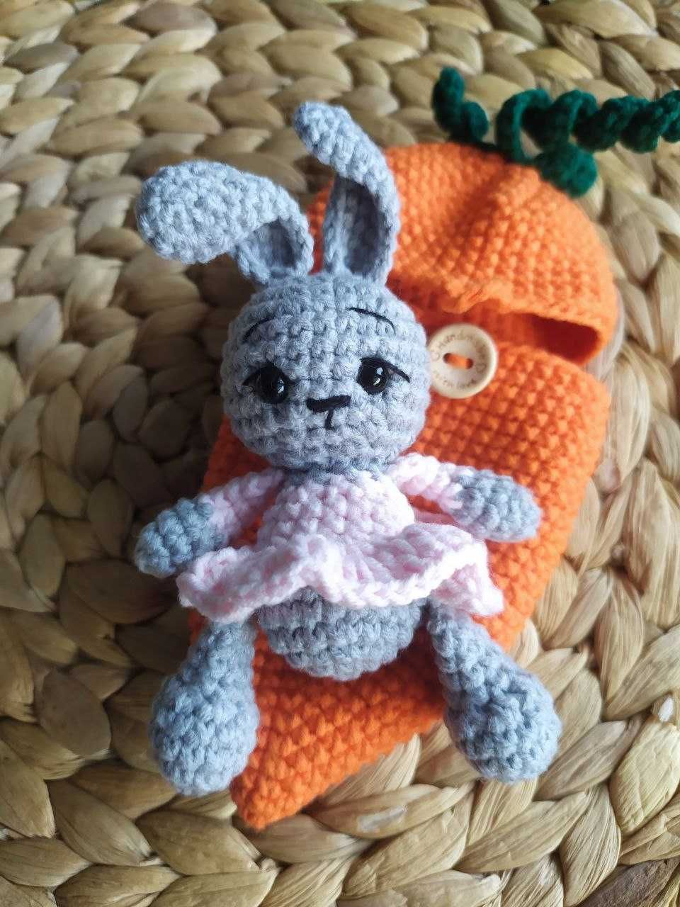 Wielkanoc Królik zając marchewka na szydełku handmade amigurumi