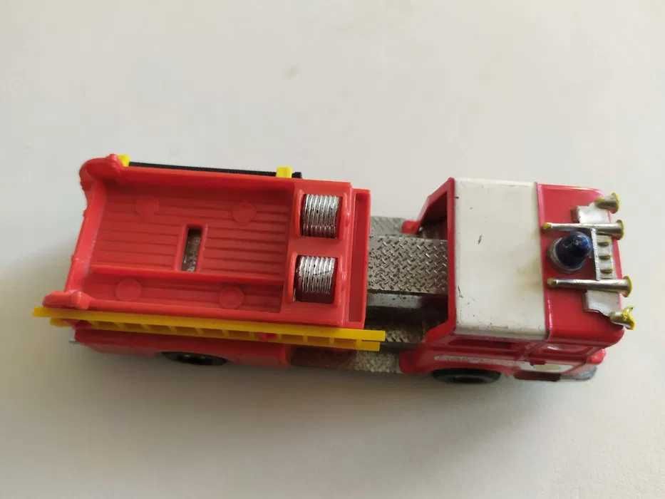 Corgi Camião Mack Auto-Tanque Bombeiros” 1979