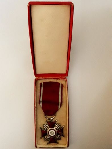 Medal srebrny Krzyż Zasługi PRL