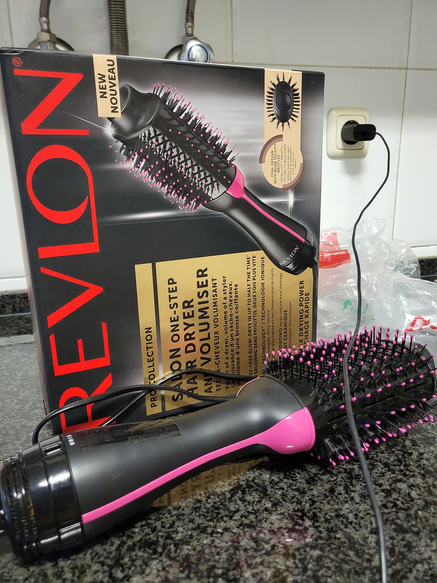 Escova Revlon hair dryer and volumiser