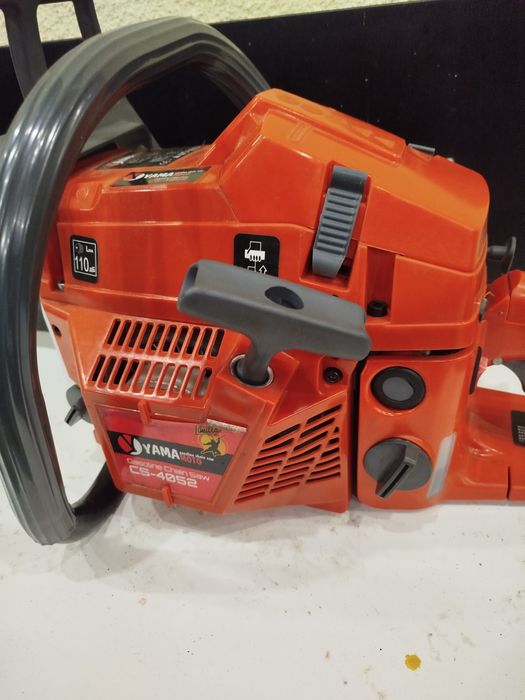 Продам бензопилу