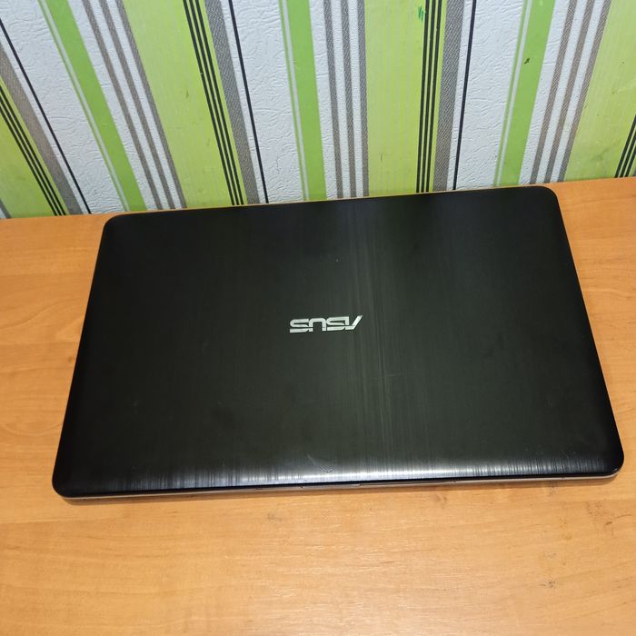 Продам ноутбук asus