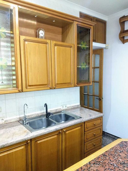 Оренда 3-кімнатної квартири Золоті Ворота Хрещатик Прорізна 10