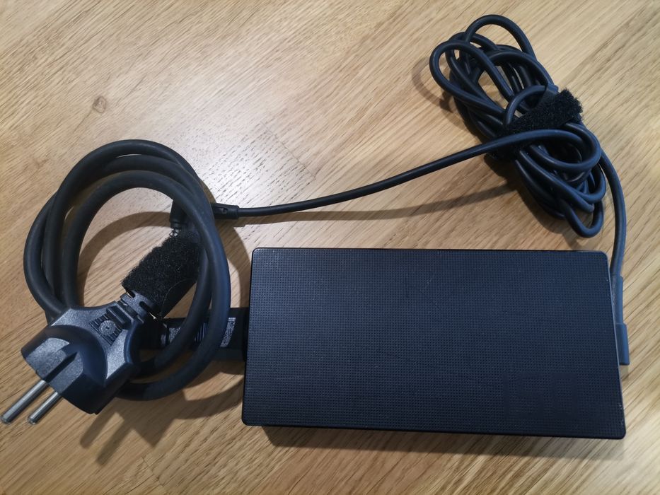 Carregador/adaptador Asus A18-150P1A 150watts