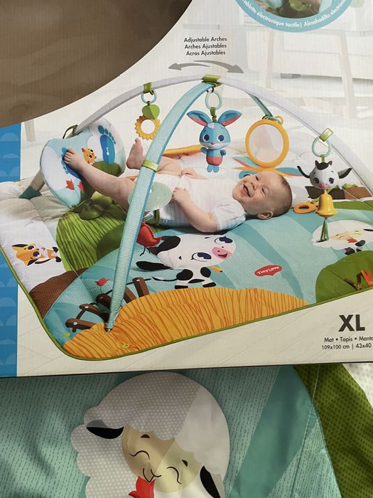 Розвиваючий килимок Tiny Love Весела ферма