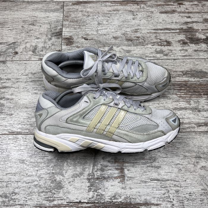 Кросівки Adidas Response CL GZ1562 розмір 43 оригінал