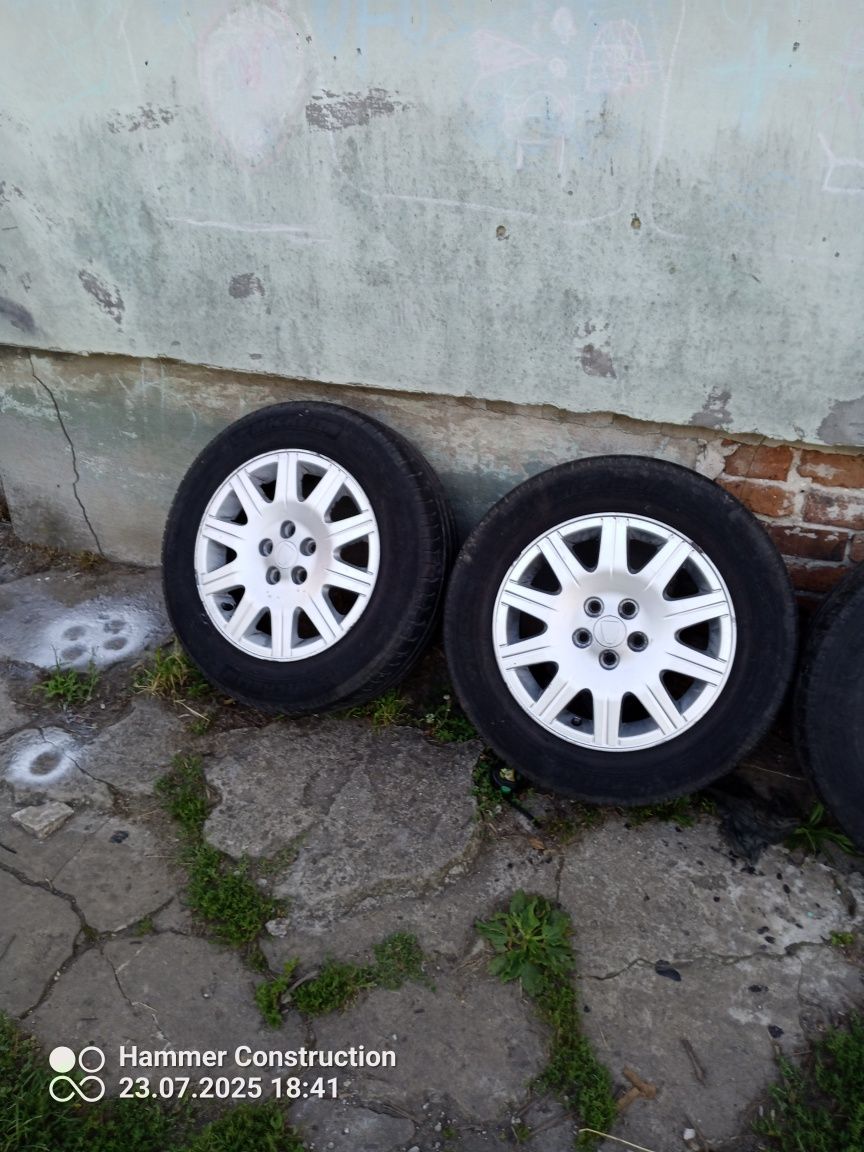 Sum felgi z oponami R 15 5x100