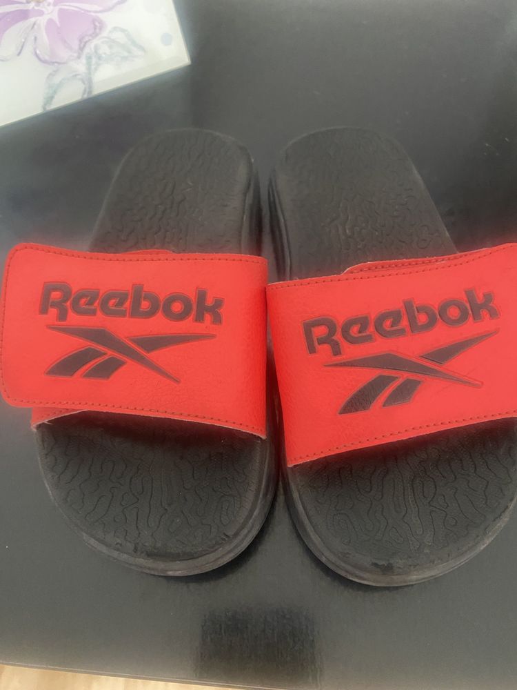 Шльопанці дитячі Reebok для хлопчиків