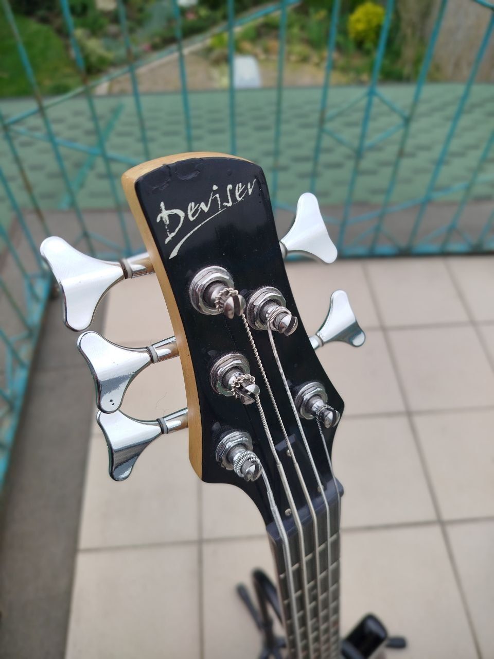 Бас-гитара Deviser L-B3-5 BK, пятиструнная.
Производитель-Deviser
Гриф