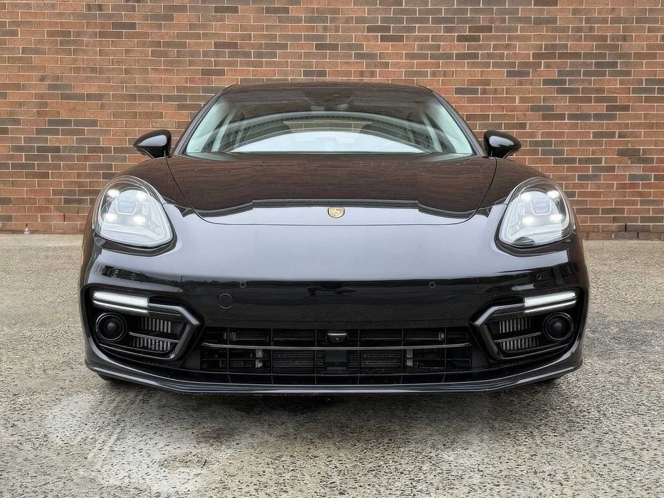 Porsche Panamera 4 Sport Turismo      2022