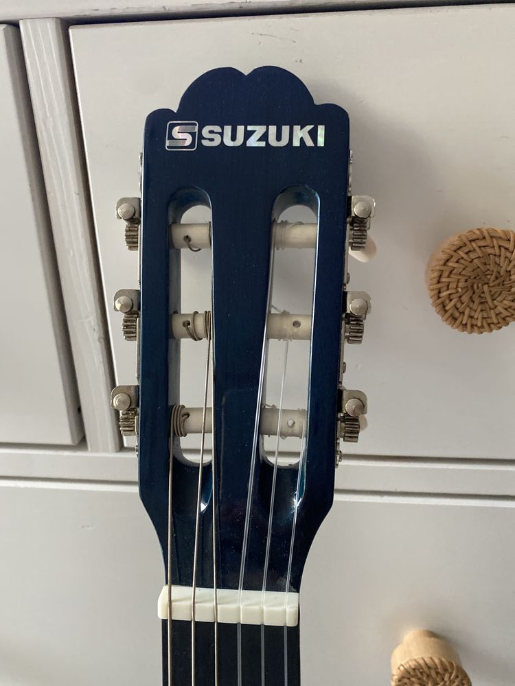 Gitara Suzuki model SCG-2 1/2 BLS