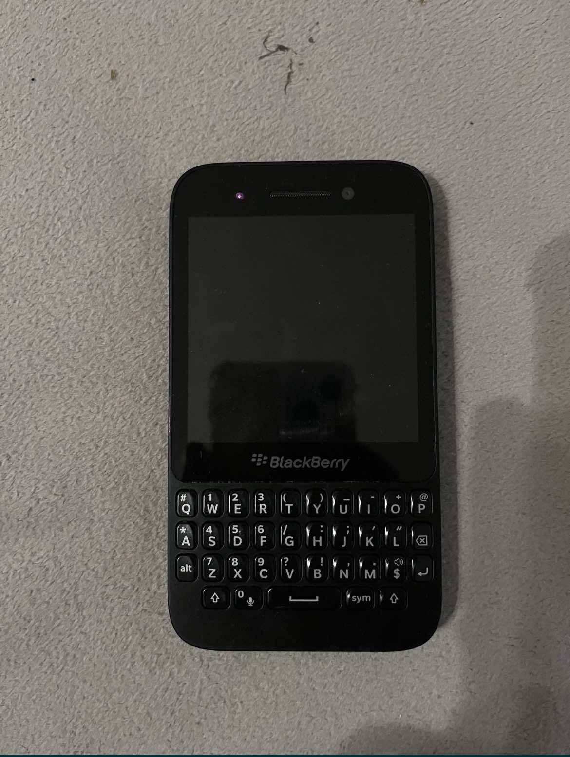 Telefon Black Berry.