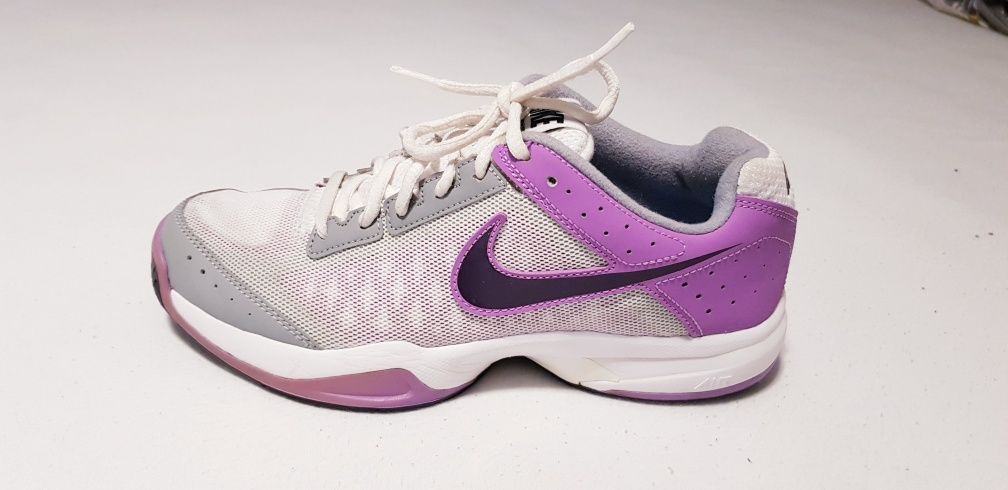 Buty Nike Air Cage rozm 40