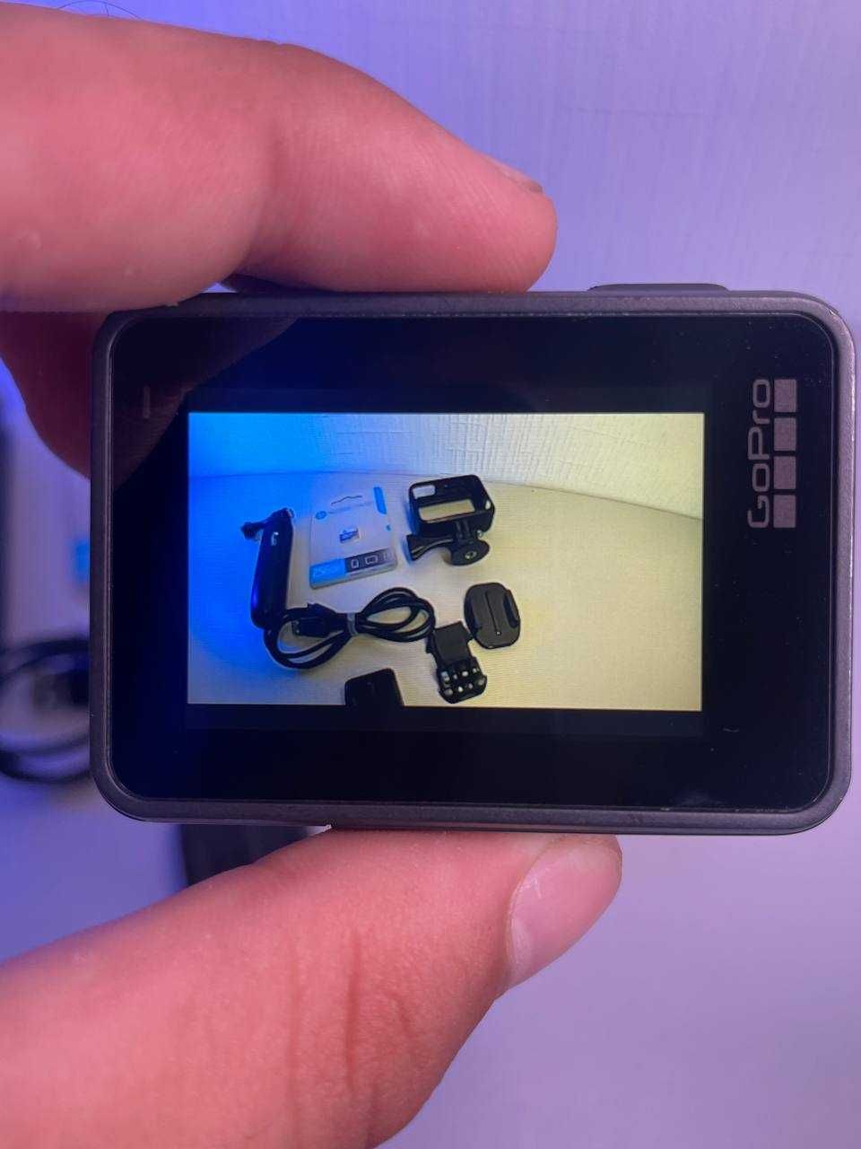 Екшн камера GoPro Hero 7 Black з хорошим комплектом