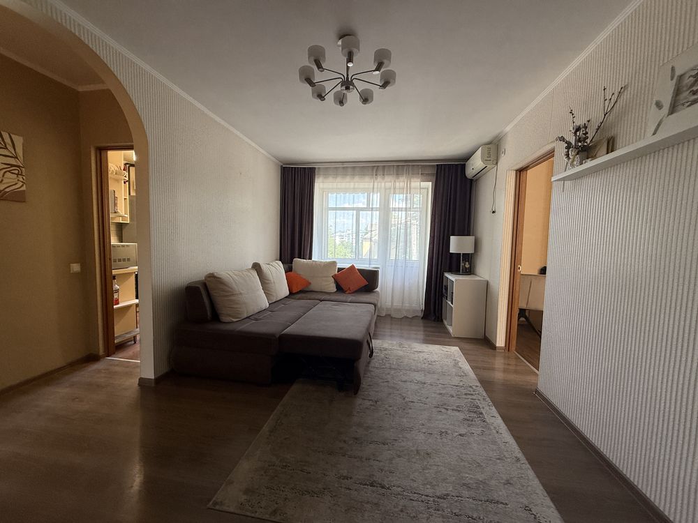 Продается 2 к квартира, 12 квартал , вул. Василя Сліпока