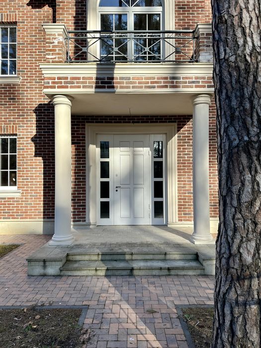 Купити будинок у лісовій Бучі у котеджному містечку