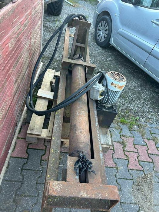 łuparka hydrauliczna do drewna karp na wom do ciągnika