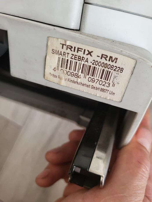 Автокресло britax romer trifix rm smart zebra