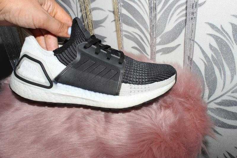 Adidas кросівки 25 см устілка