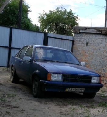 Срочно Продам Opel Rekord