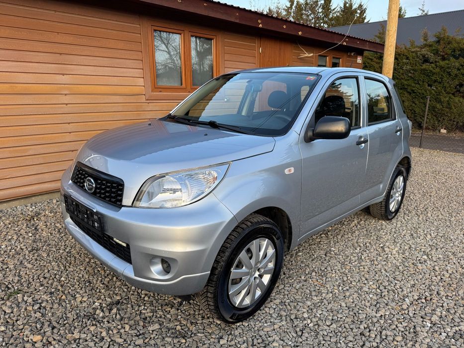 Daihatsu Terios 1.5 105KM 4X4 klimatyzacja 2 komplety kół polecam