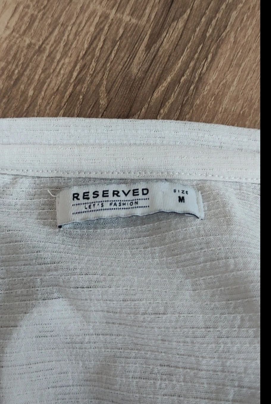 T-shirt damski na lato reserved