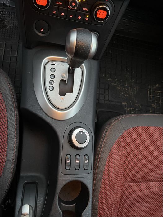 Nissan Qashqai 2008 рік