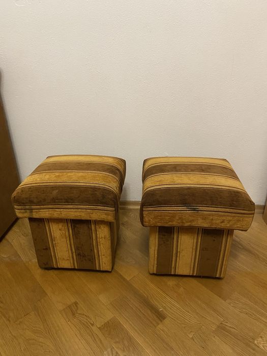 Tapicerowany taboret 2 szt