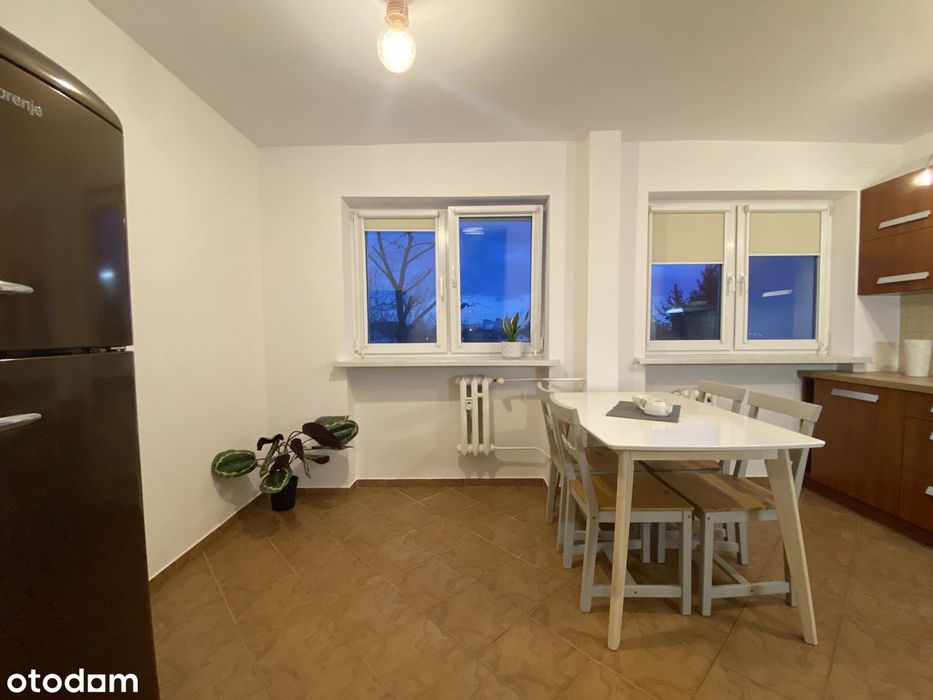 Róg z ulicą Palacza, duża kuchnia + dwa pokoje, piwnica, duży balkon