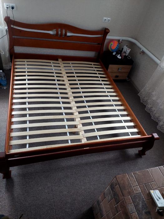 Продаж двоспального ліжка