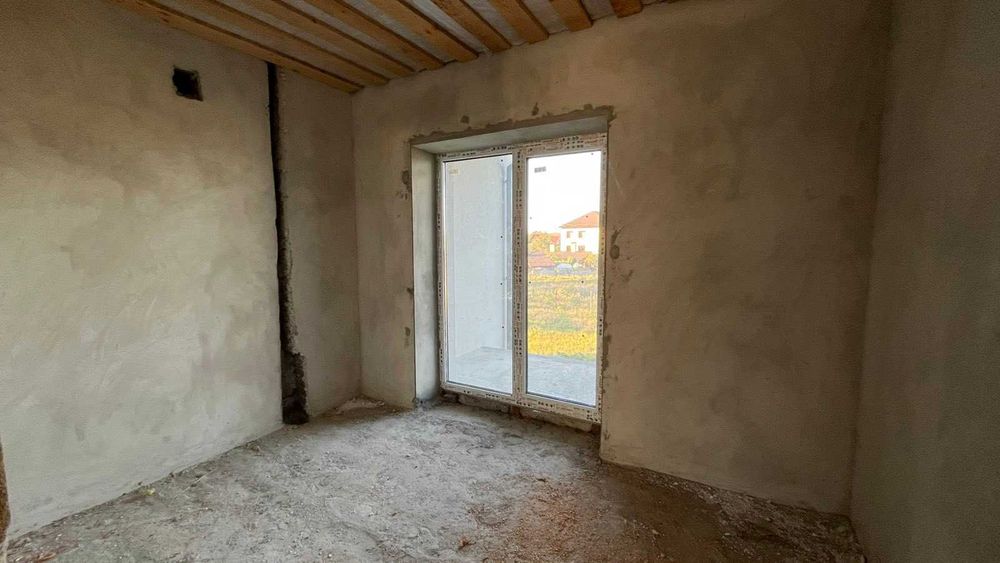 Таун Хаус, вул. Січинського, 11а/3