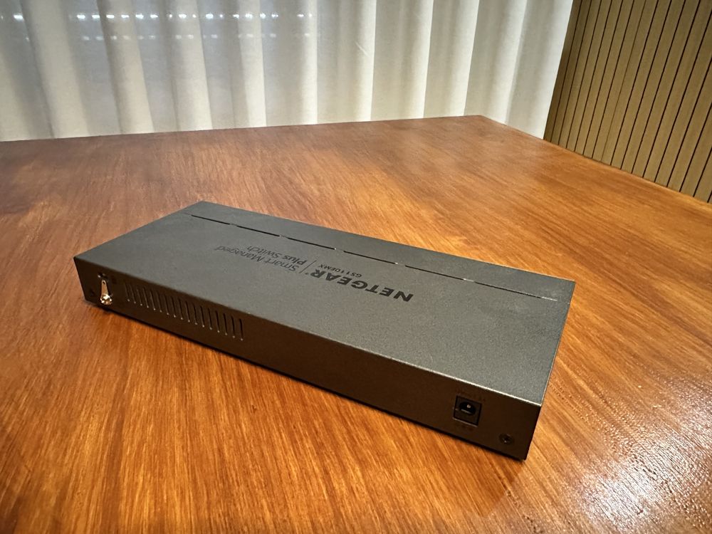 Switch Netgear GS110EMX 2 Portas 10Gbit + 8 Portas Gigabit