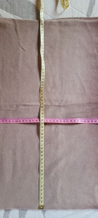 Szal, chusta , szalik z pomponami