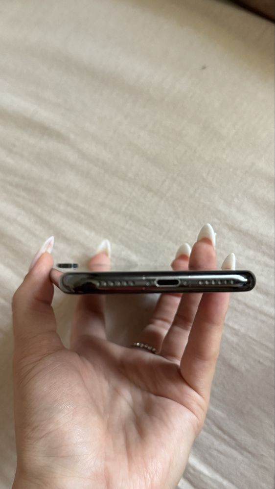 Iphone x, б/у в хорошем состоянии