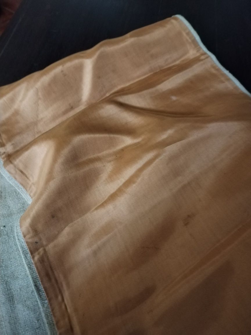 Caminho de mesa pintado