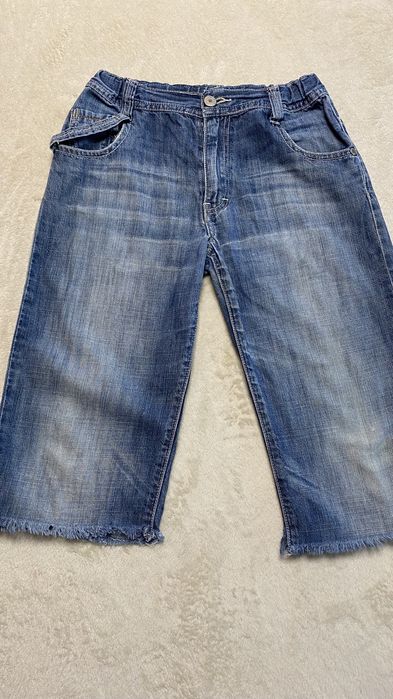 Шорти  розмір 30