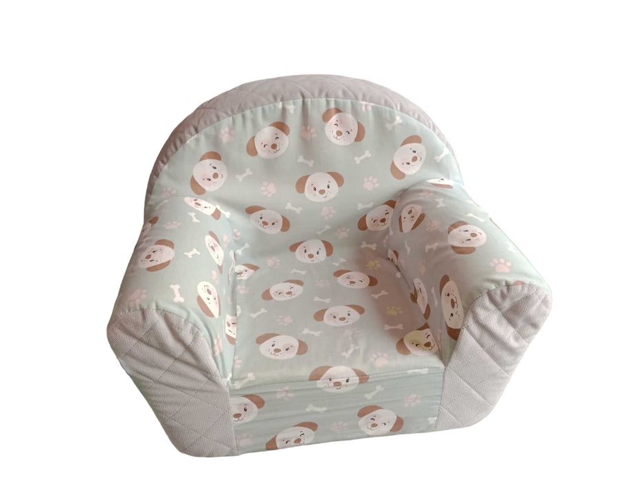 Fotel z pianki dla dziecka