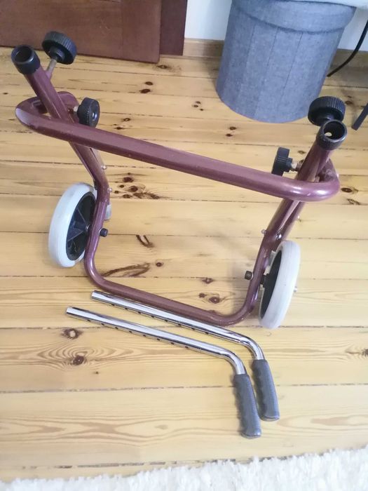 Podpórka dwukołowa, balkonik, chodzik - sprzedam