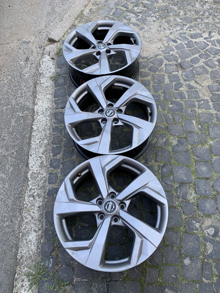 Диски Nissan  R19